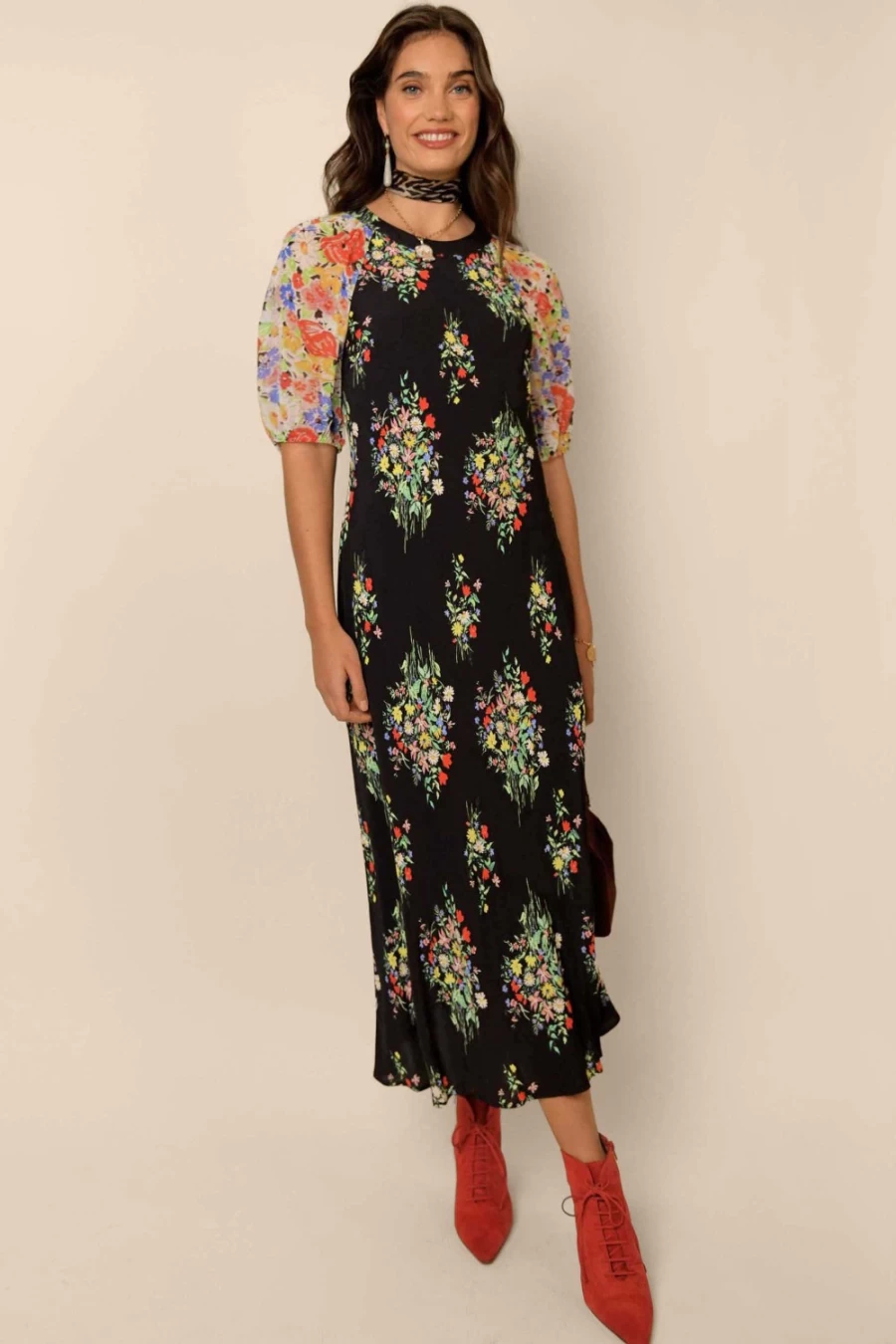 RIXO Women's Medora Dress in Black Vintage Bunch Mix - Retro Floral Print Midi Dress